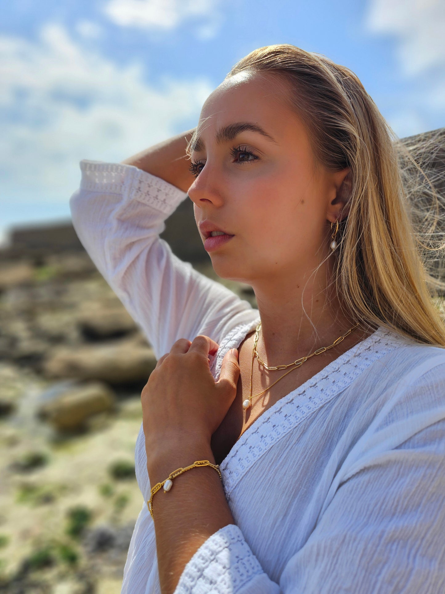 The Timeless Pearl Set Bundle – Earrings, Necklace & Bracelet